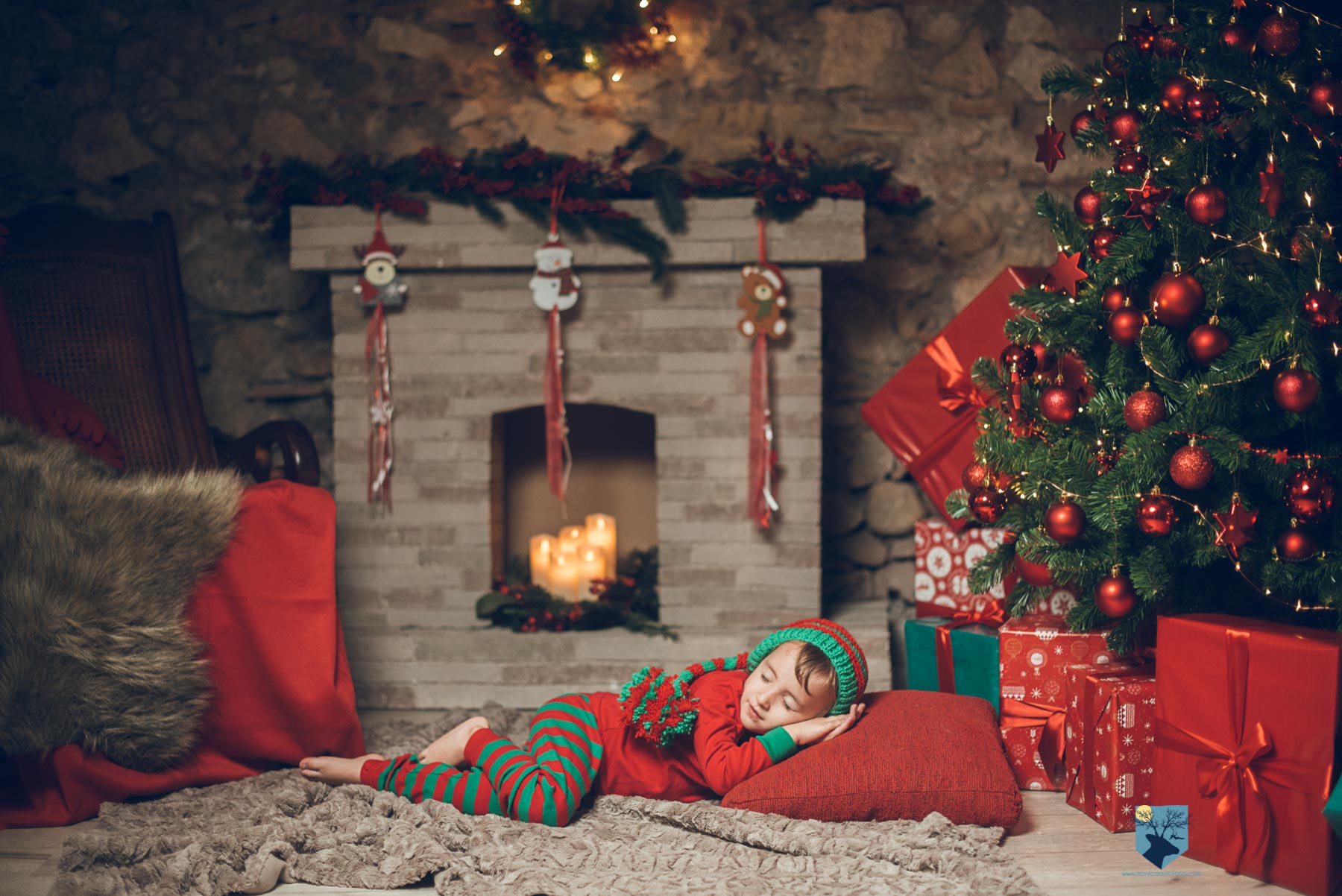 fotografia foto fotografa estudio estudi figueres girona familia nen nena niño niña navidad nadal postal