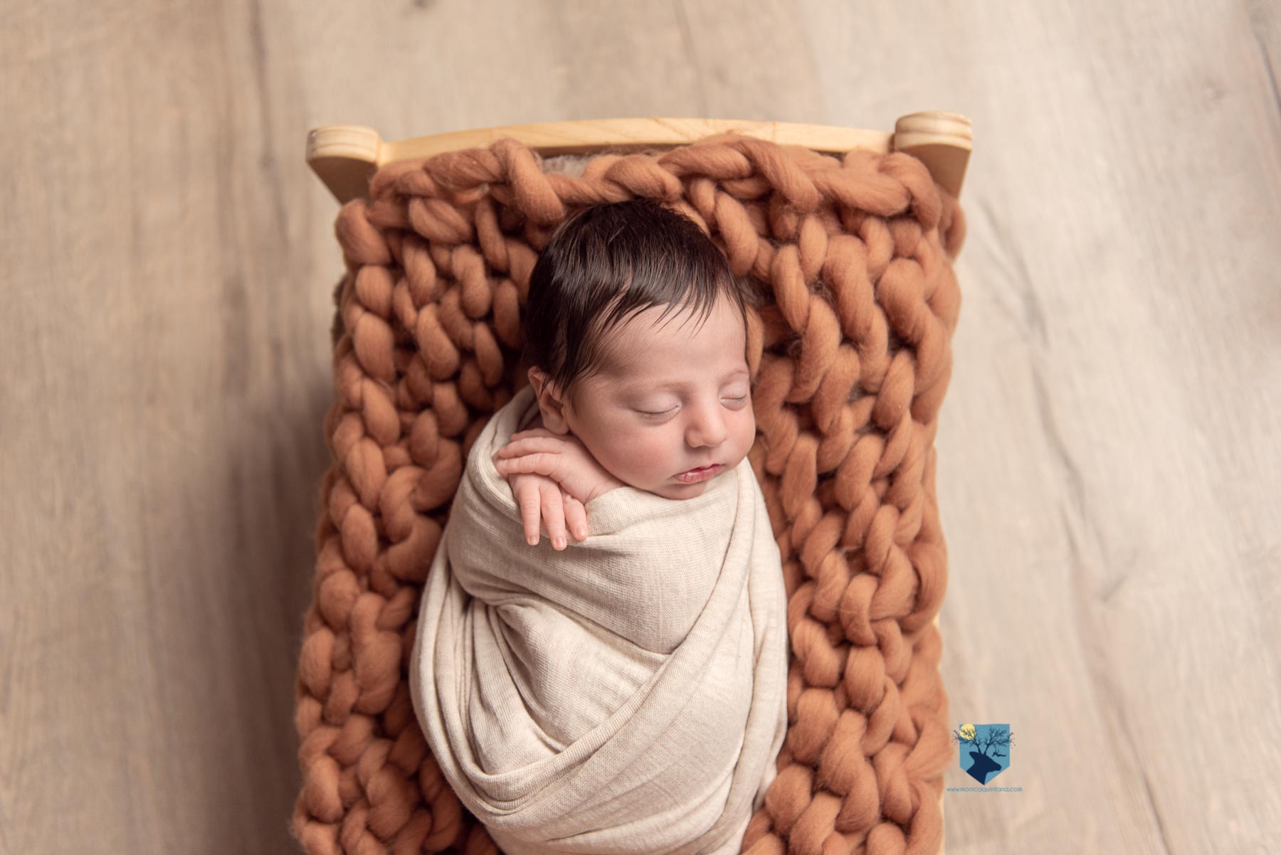 fotografia, fotos, girona, figueres, emporda, vilafant, vilamalla, monica quintana, bebes, niños, recien nacido, newborn, familia, retrato