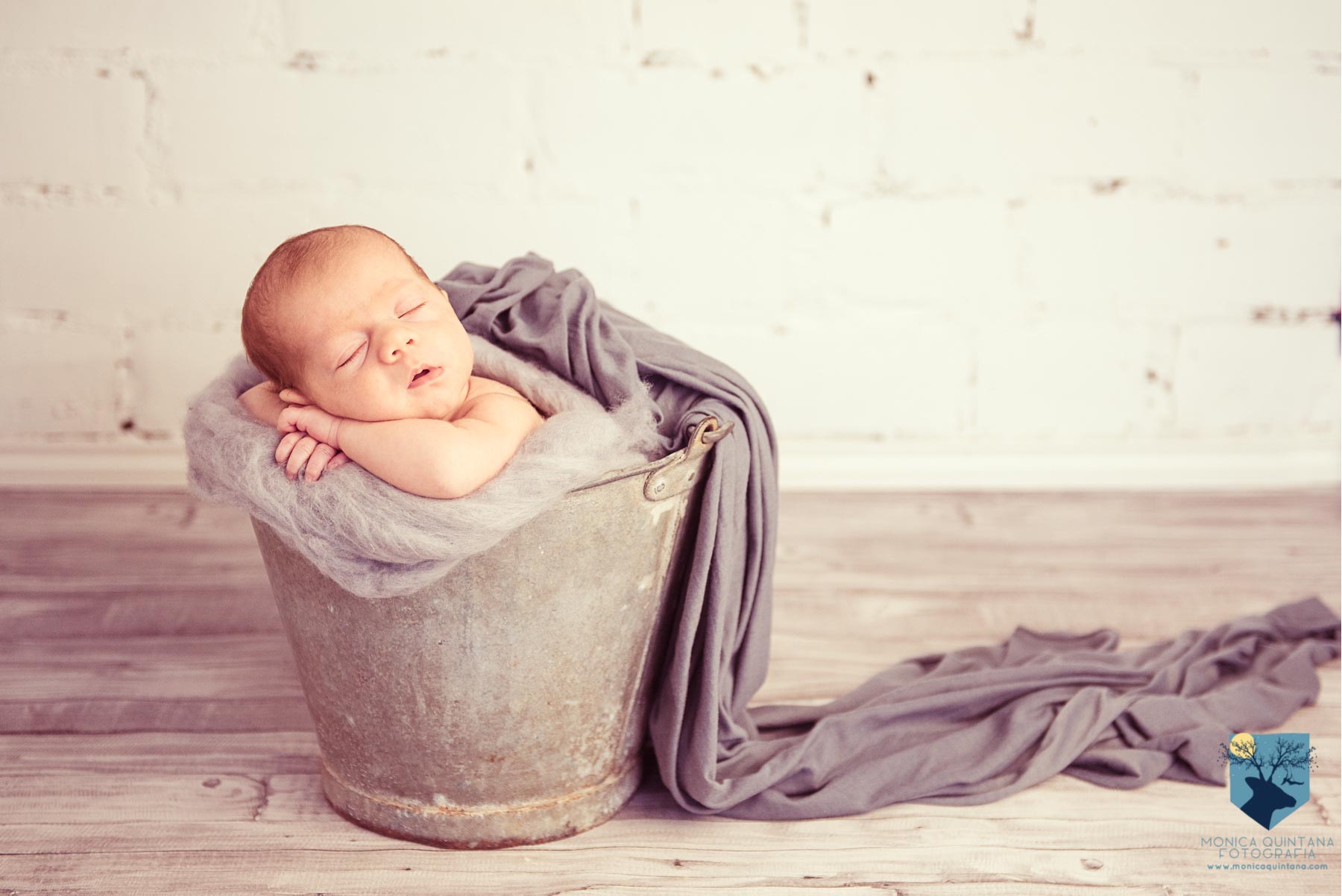 fotos de recién nacido en Figueres Girona estudio de fotografia
