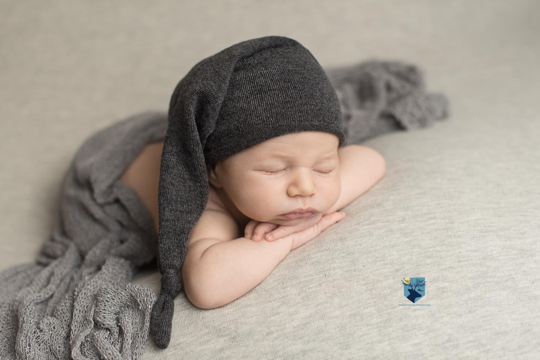 fotografia fotos girona figueres emporda monica quintana bebes niños recien nacido newborn familia retrato