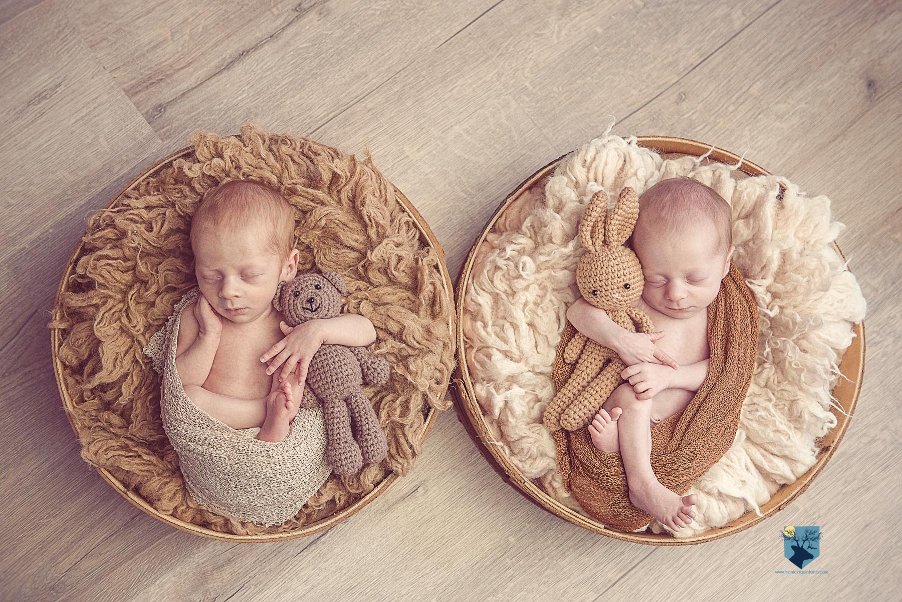 fotografia fotos fotografo fotografa fotograf girona figueres emporda, monica quintana, bebes niños, recien nacido, newborn familia retrato gemelos bessons nado fotos de gemelos recién nacidos