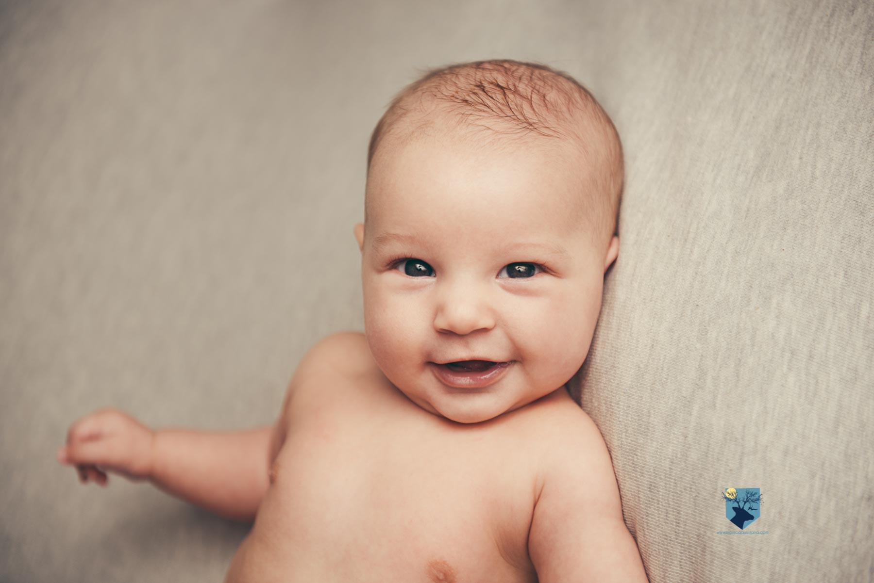 fotografia, fotos, girona, figueres, emporda, roses, besalu, olot, monica, quintana, bebes, niños, retrato, estudio, primer año, tres meses, 3 meses