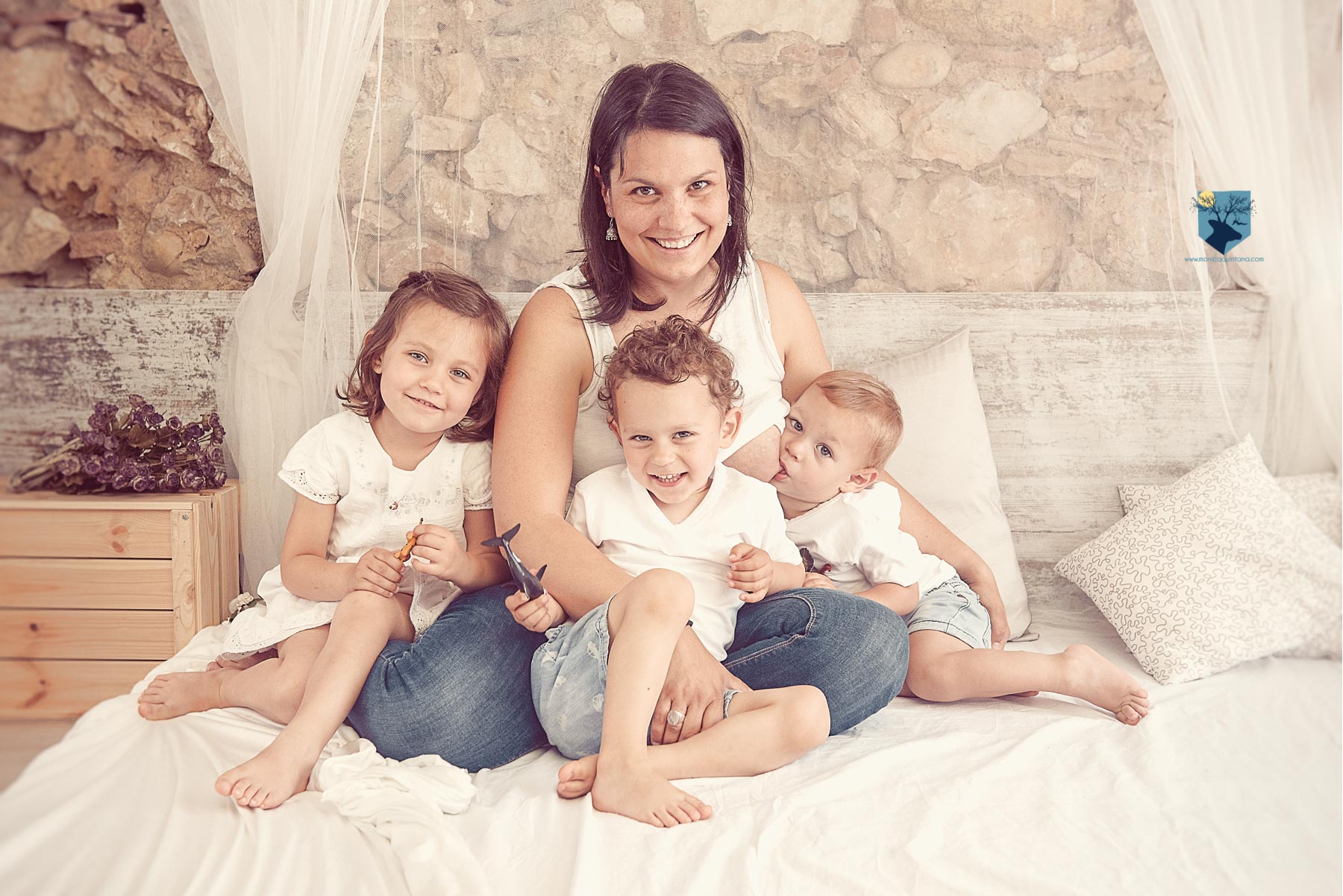 fotografia,girona,figueres,emporda,monica quintana,bebes,niños,familia,retrato,recien,nacido,nado,newborn,nens,germans,alletament,lactancia,crianza, criança